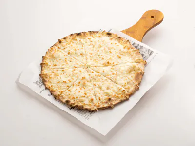 man2osheh akkawi & mozzarella
