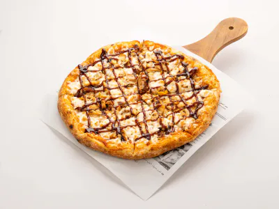 chicken pizza ( BBQ or RANCH ) sauce