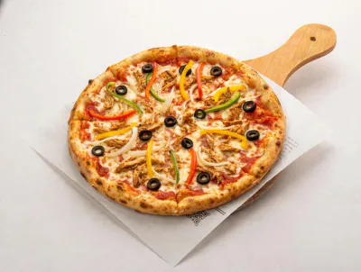 chicken shawarma pizza